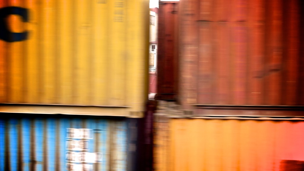 madeau train ride vietnam photography blog vagabondIMG_0060 -