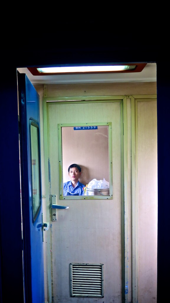 madeau train vietnam traveler railway11980-01-01IMG_0113 -