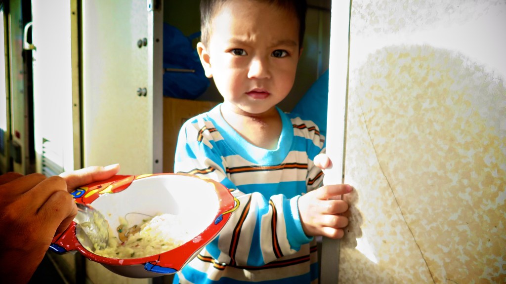 madeau train vietnam traveler railway11980-01-01IMG_0163 -