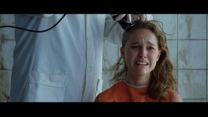 v-for-vendetta-natalie-portman-shaved-head2