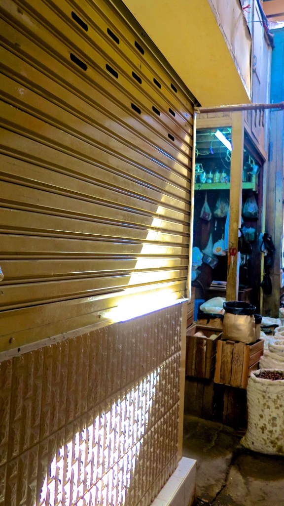 madeau yangon myanmar photography vagabond